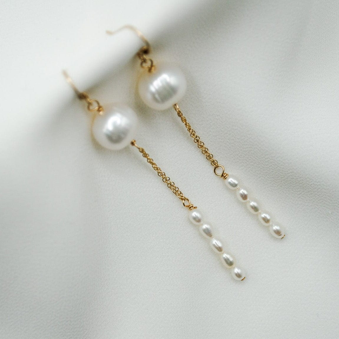 Rhea Pearl Earrings