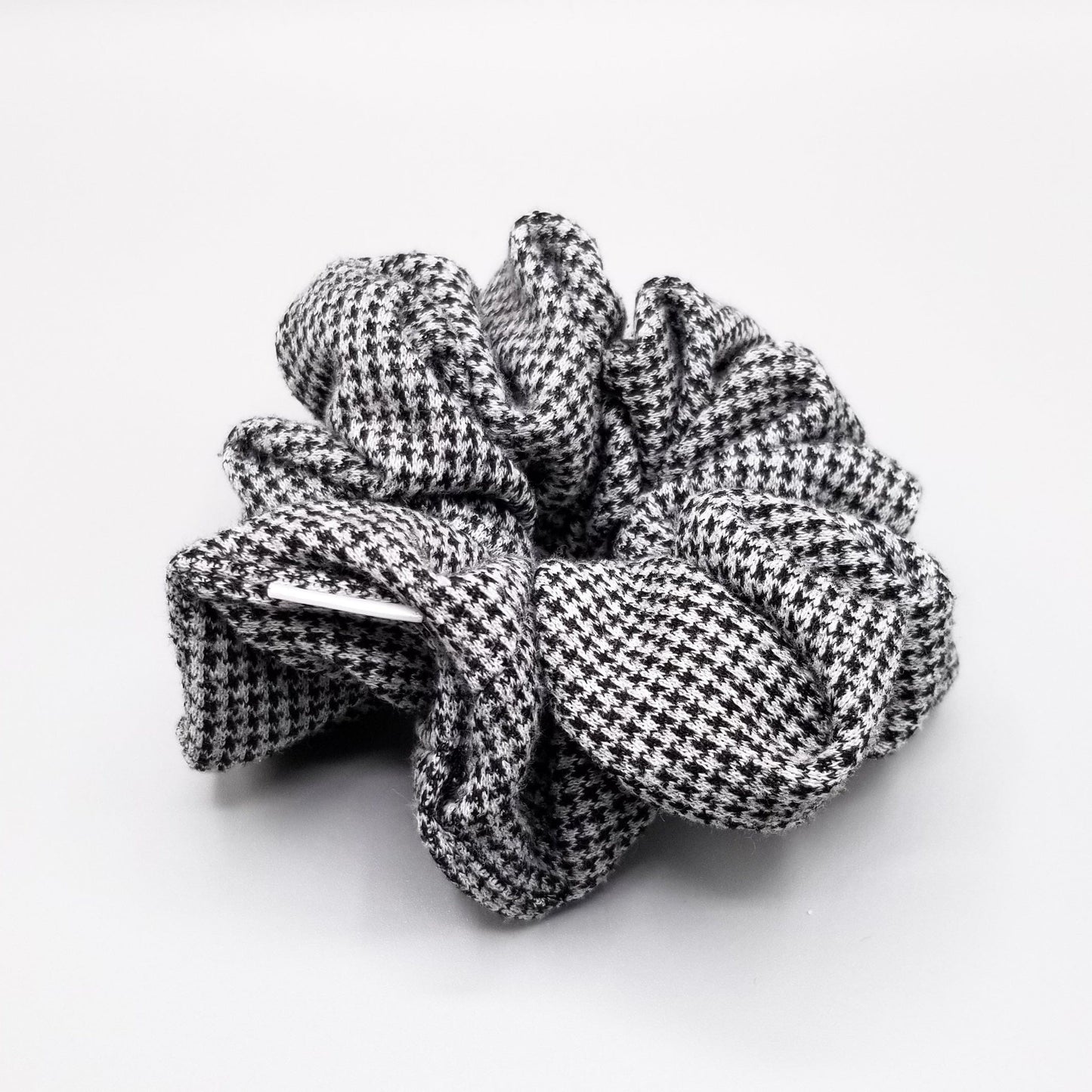 Scrunchie - Grey Hounds tooth